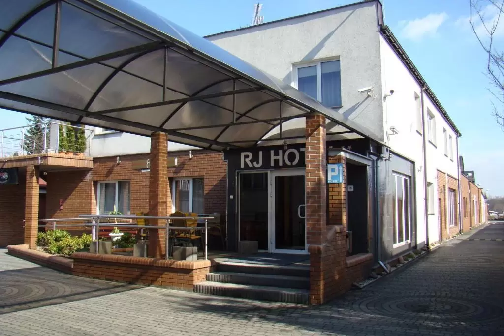 Zdjęcie RJ Hotel**